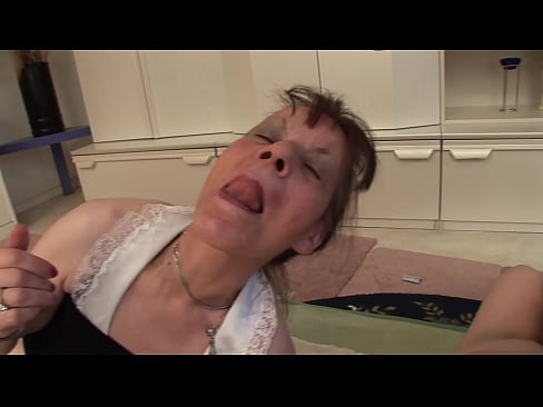 ❤️ To bestemødre og en bestefar har en trekant ️❌ Porno hos oss no.pornxlxx.ru ❌❤